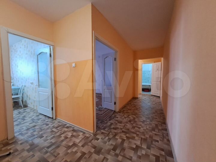 2-к. квартира, 64 м², 4/10 эт.