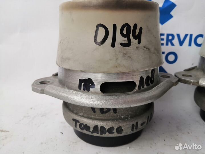 Volkswagen Touareg 10- TDI Опора двигателя LH RH