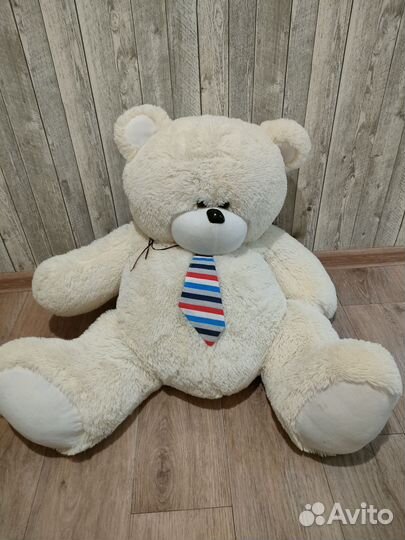 Плюшевый медведь