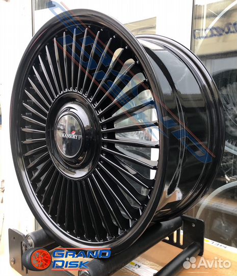 Диски R18 5x114.3 Mansory Black Gloss