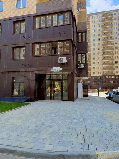 Угловое помещение на 1-м этаже, 46,8 м2