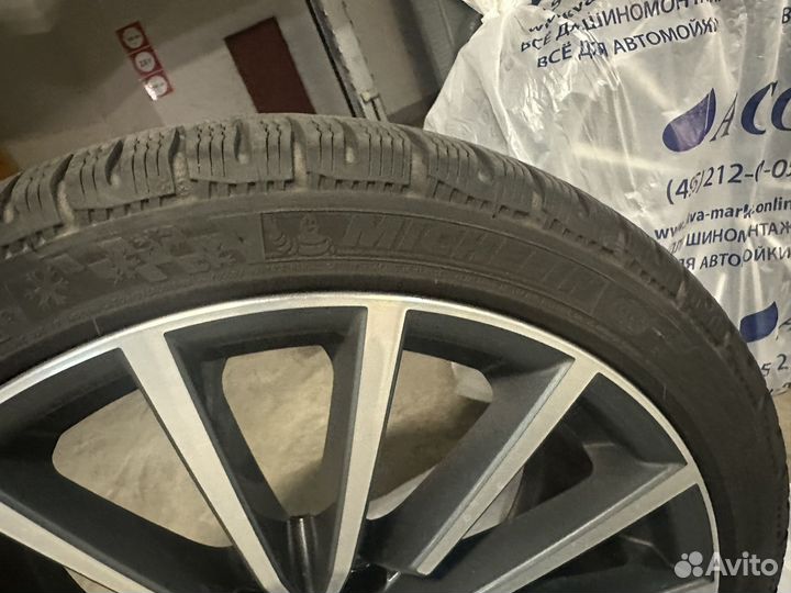 Оригинальные колеса Audi R19