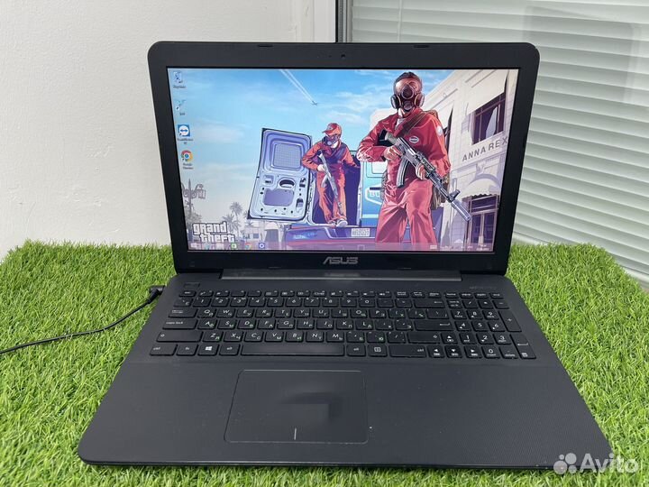 Шустрый ноутбук Asus i3/SSD