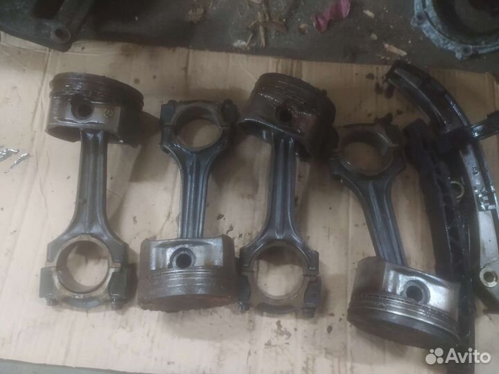 Шатун Поршень Мерседес ом111
