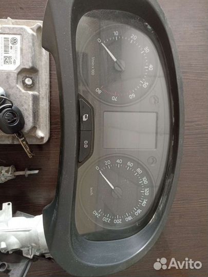 Комплект Щиток замок зажигания ключ мозги Rapid