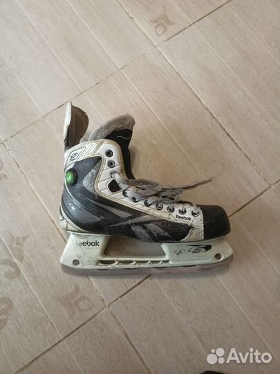 Коньки хоккейные