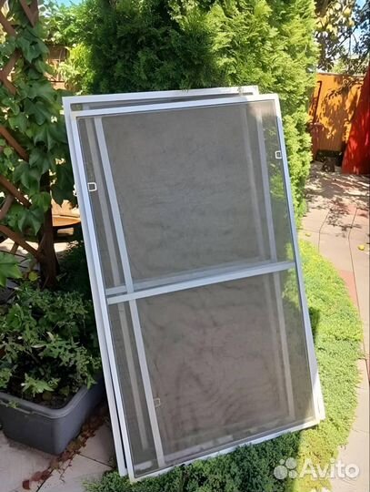 Москитные сетки на окна заказ, установка мастером