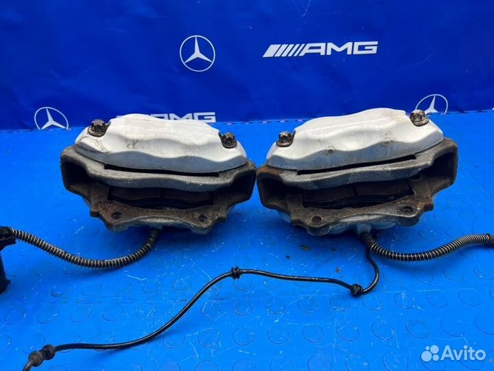 Суппорта комплект Mercedes S500 W221 273.961 2009