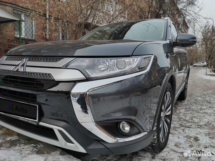 Mitsubishi Outlander 2.0 CVT, 2020, 57 000 км