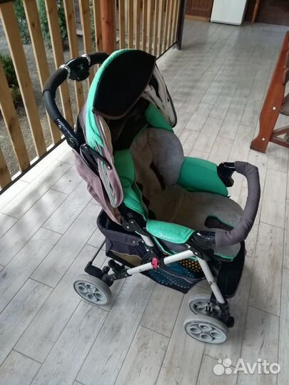 Коляска прогулочная