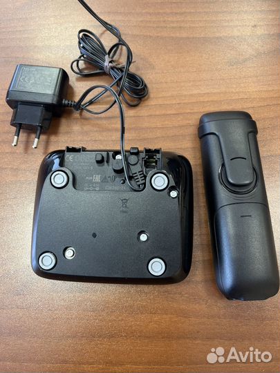 Мобильный телефон