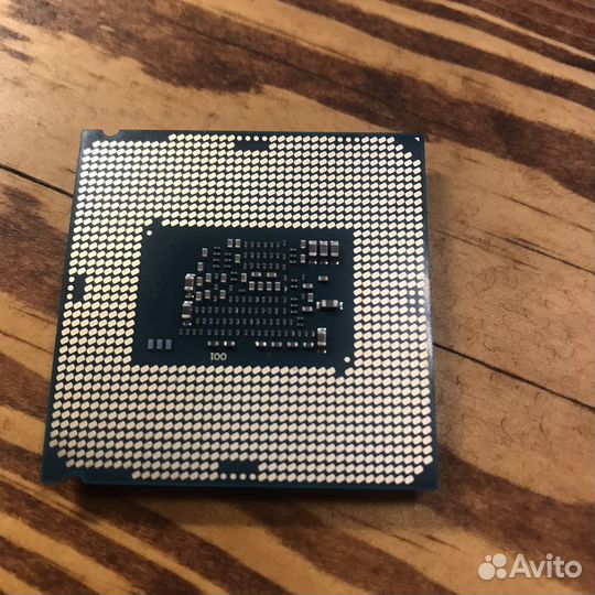 Процессор и куллер Intel celeron G3900