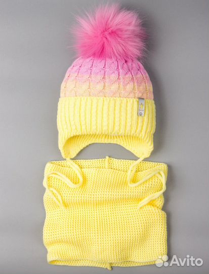Комплект шапка, шарф для девочки