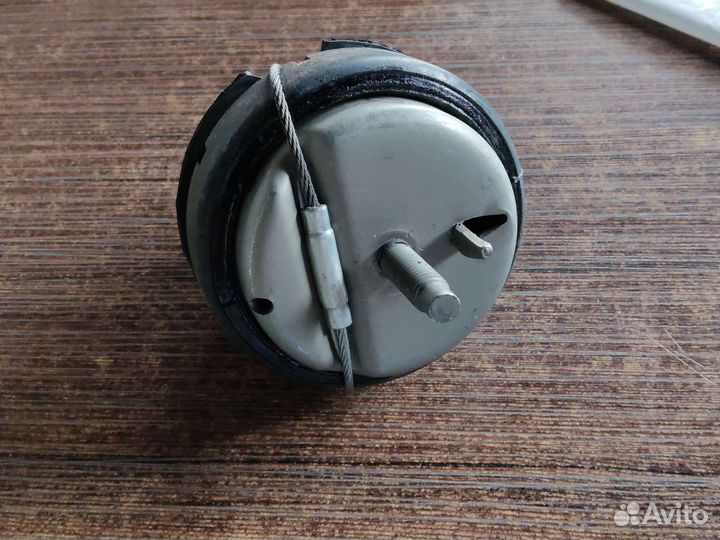 Опора двигателя volvo
