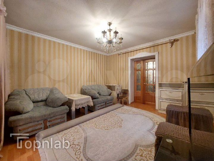 Дом 189 м² на участке 5,5 сот.