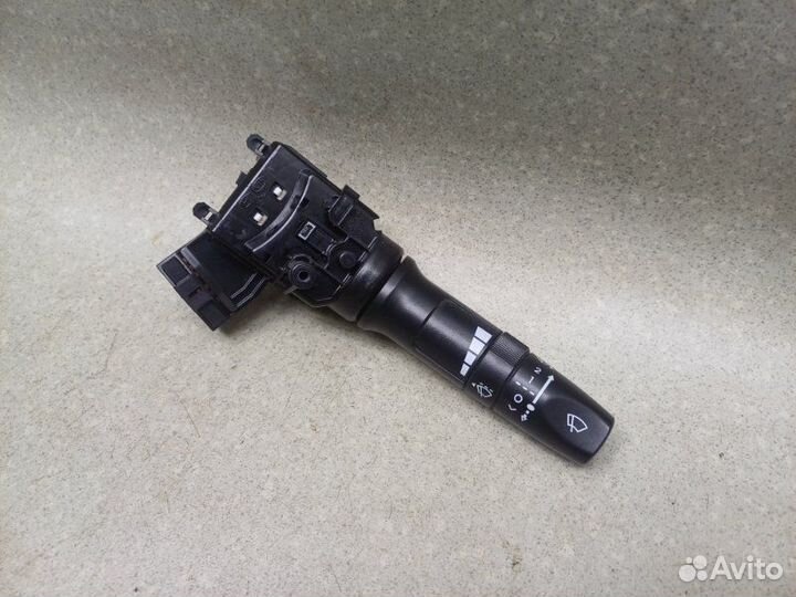 Переключатель дворников Kia Rio седан 1.4 G4FA MT