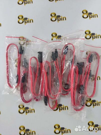 Кабель SATA с защелками