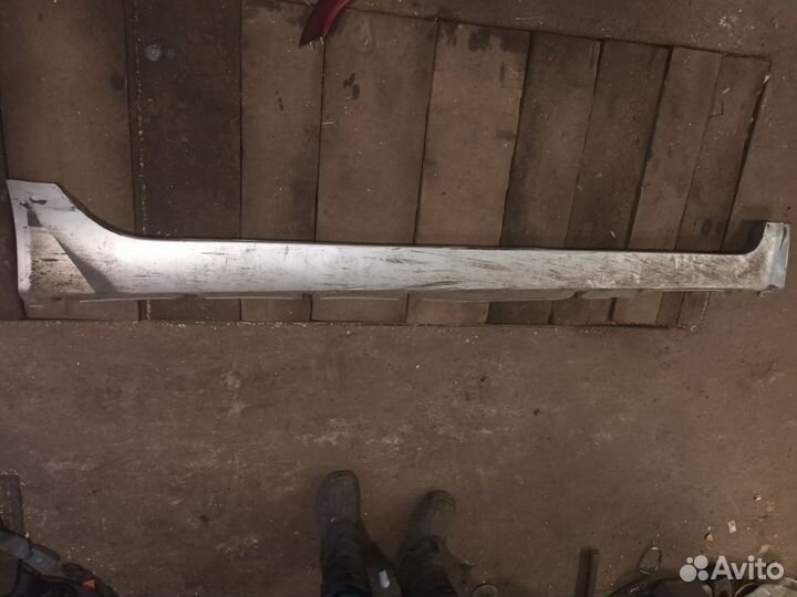 Накладка порога Nissan Primera P12