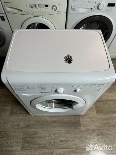 Стиральная машина indesit 5кг