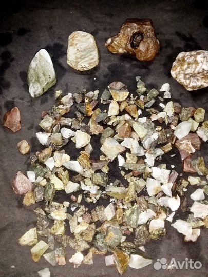 Микс из натурального камня для аквариума