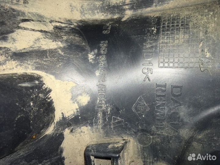 Накладка на порог правая Renault Duster K4MA690