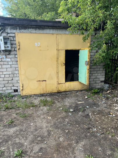 Гараж, > 30 м²