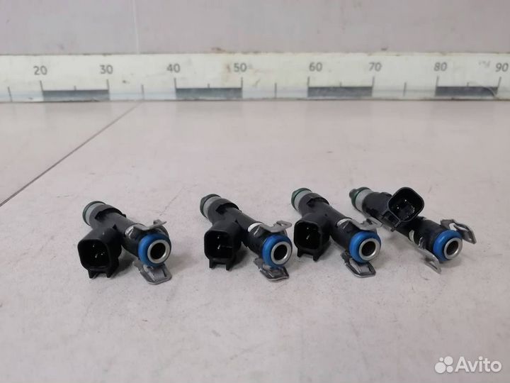 Форсунка инжекторная электрическая Ford Kuga CBS 2012