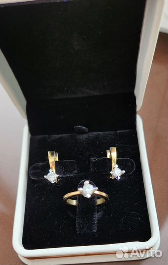 Комплект золотой 750