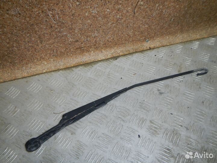 Поводок стеклоочистителя передний правый, Fiat (Фи