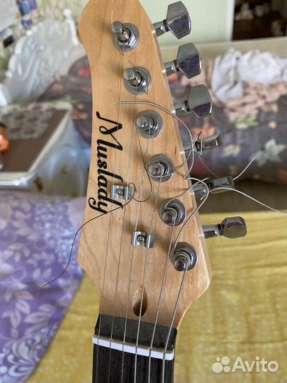 Электрическая гитара