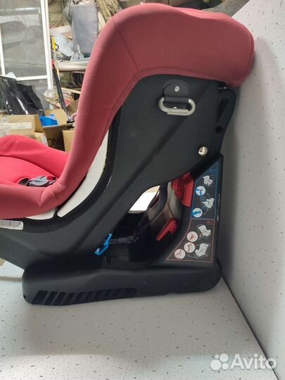 Детское автокресло от 0 до 9 кг и от 9 до 18кг