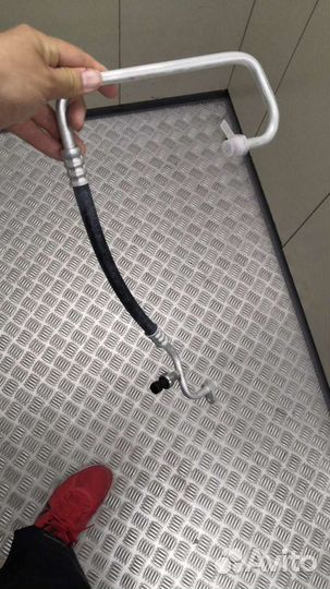 Рено сандеро логан G15 трубки кондиционера