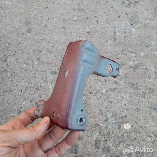 Штатив для крыла