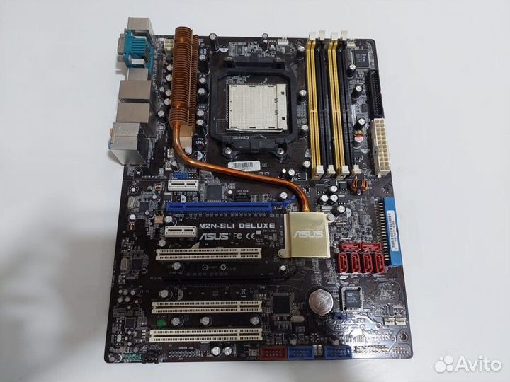 Socket AM2 / AM2+ Asus M2N-SLI Deluxe