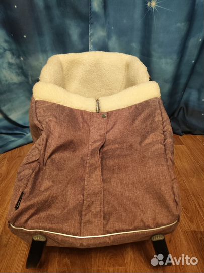 Детские санки с колесами и чехлом