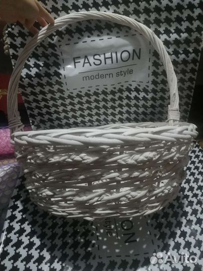 Корзина плетеная большая