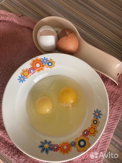 Яйца куриные и перепелинные домашние с доставкой