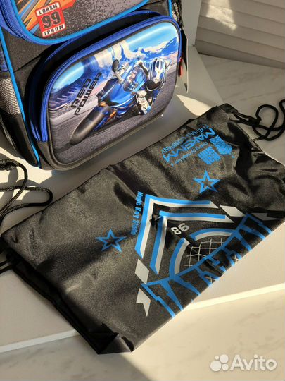 Рюкзак школьный новый