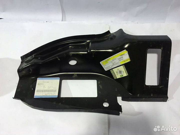 Задняя левая стойка Freelander 2