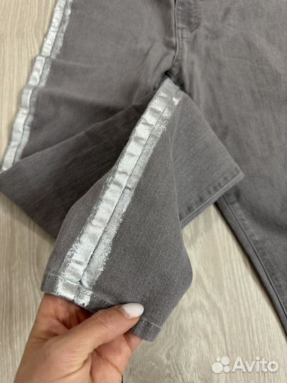 Джинсы женские