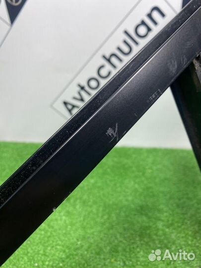 Форточка двери передняя правая Audi Q7 4M 2019