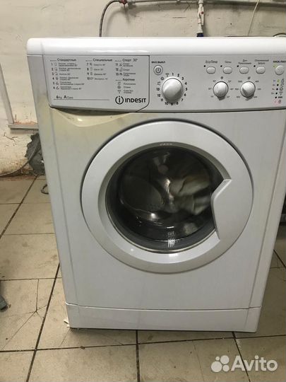 Продам стиральную машину Индезит на 6 кг