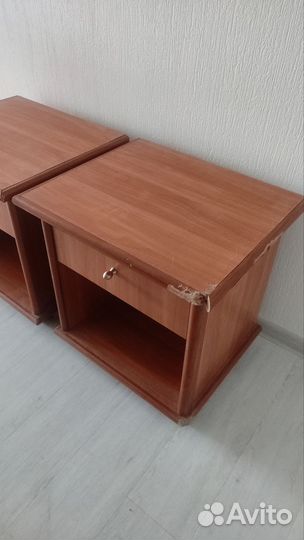 Тумбочка прикроватная