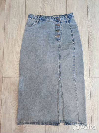 Джинсовая юбка миди