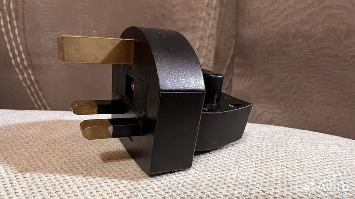 Вилка штепсельная для английской розетки, оригинал