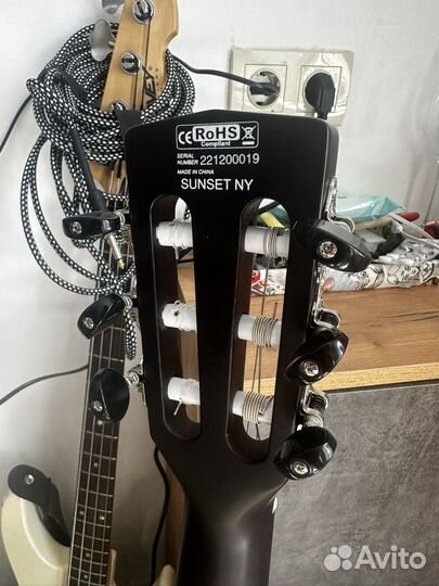 Cort Sunset Nylectric Natural Glossy