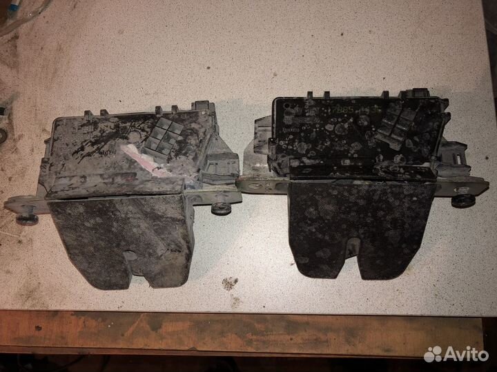 Замок багажника Опель Астра h