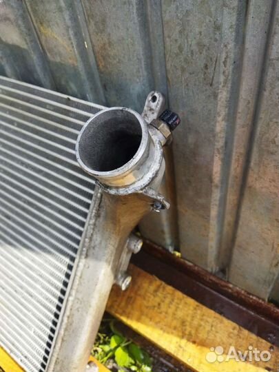 Интеркулер Kia Mohav 2016- 28270-3A60X