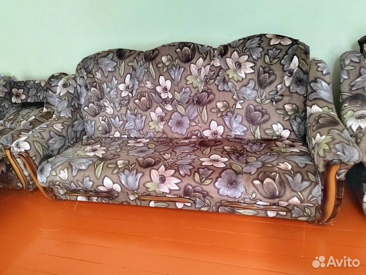 Диван и кресло