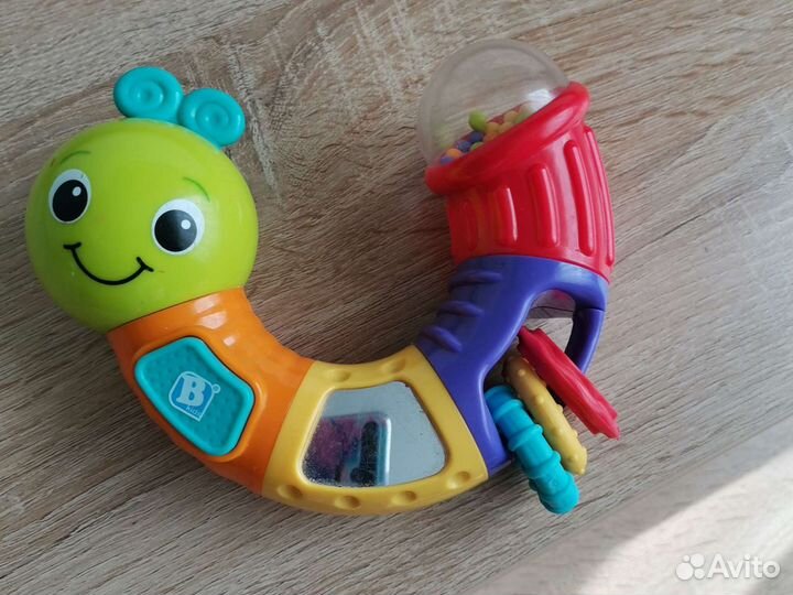 Погремушка гусеница-развивающие игрушки
